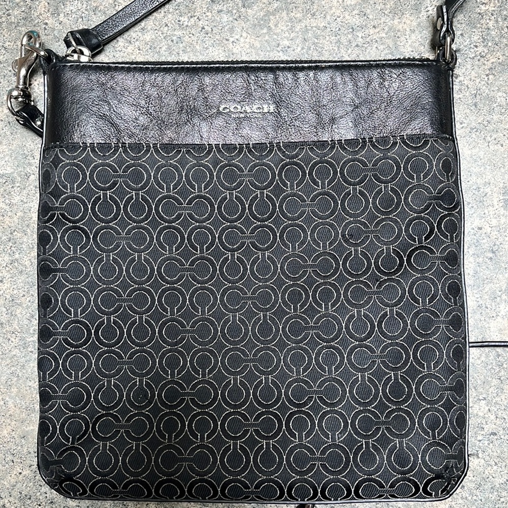Coach purse.